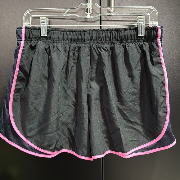 Nike Dri-Fit Running,panty lined,elastic drawstring waist,mesh side panel - Picture 4 of 8